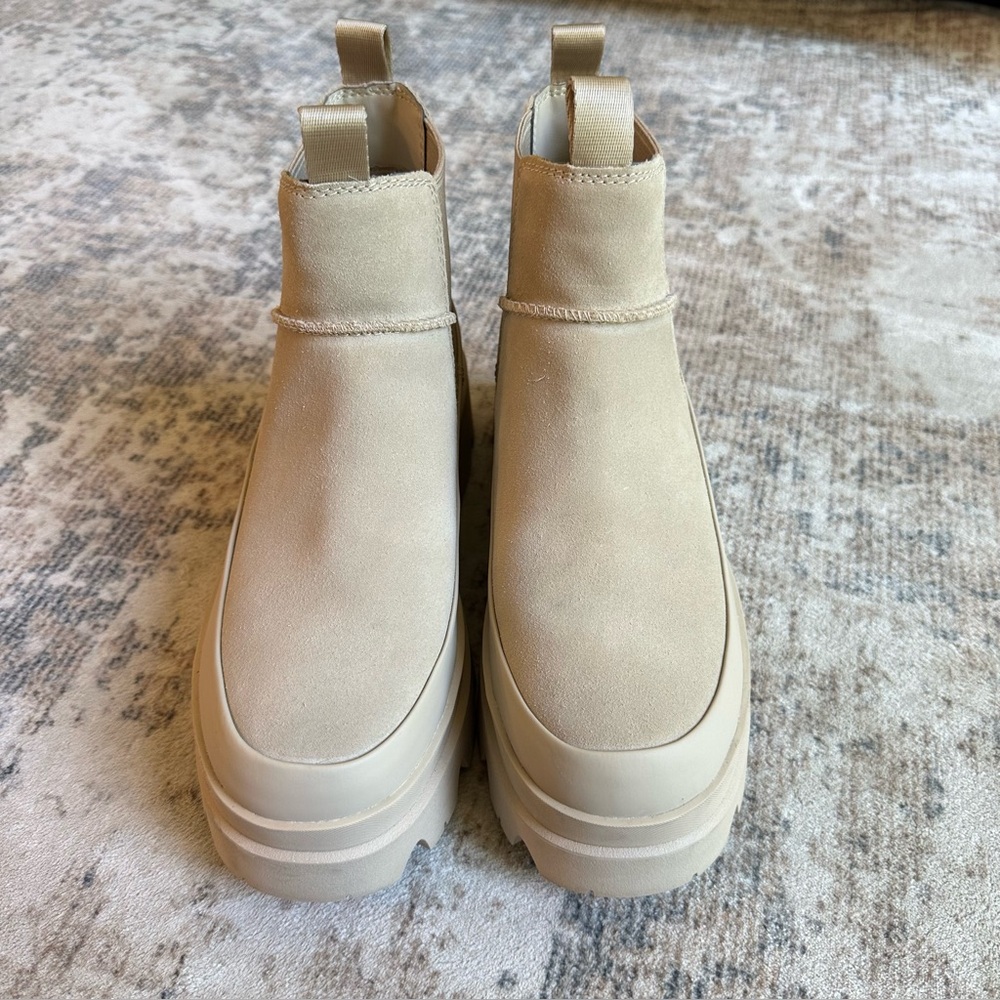 UGG Women's Brisbane Chelsea Waterproof Boots Mustard Seed Color Size 10 NWT - Picture 3 of 8